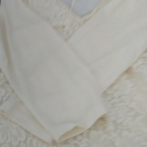 MATERNITY - Picture 4 of 4